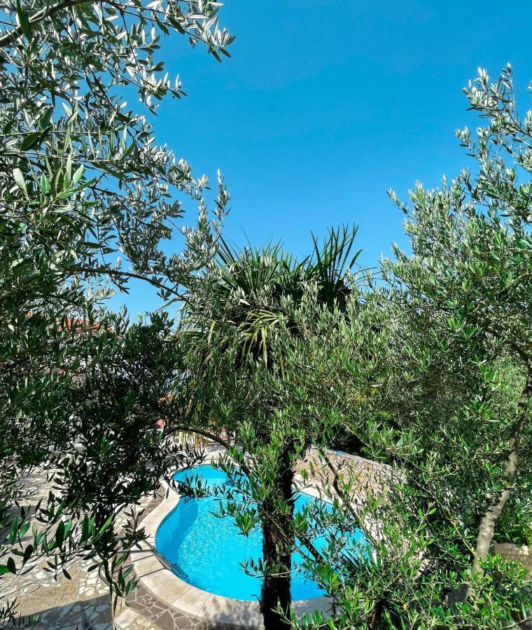 Apartments Villa Klaudia - Adults Only Crikvenica Bagian luar foto