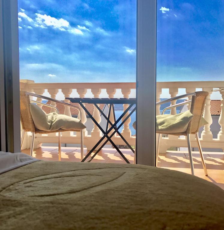Apartments Villa Klaudia - Adults Only Crikvenica Bagian luar foto